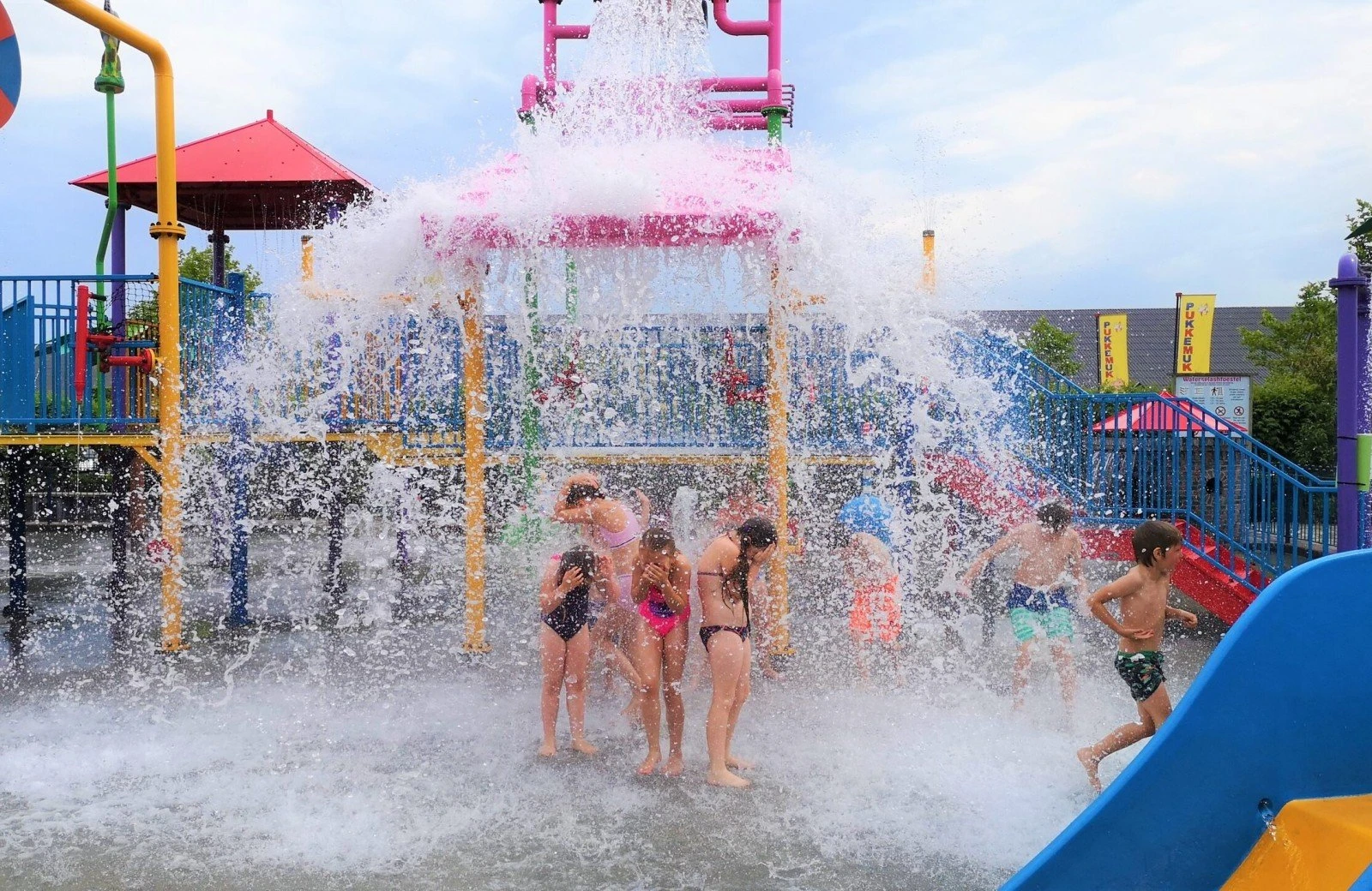 Wasserspritzen 8 klar